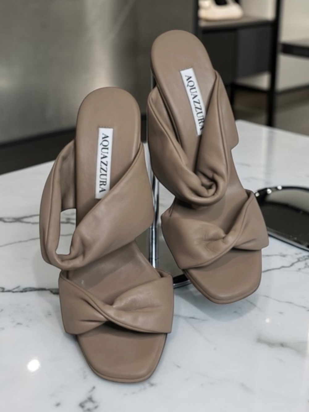 Aquazzura Twist Leather Luxury Slip on Mules Sandals Women's Size 37
